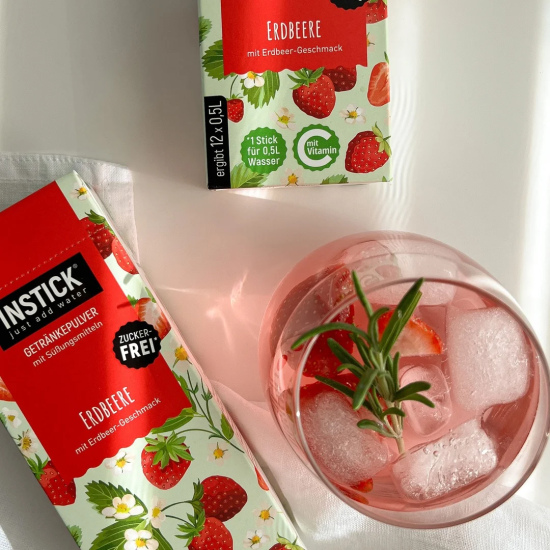 Sugar-free strawberry-flavored beverage